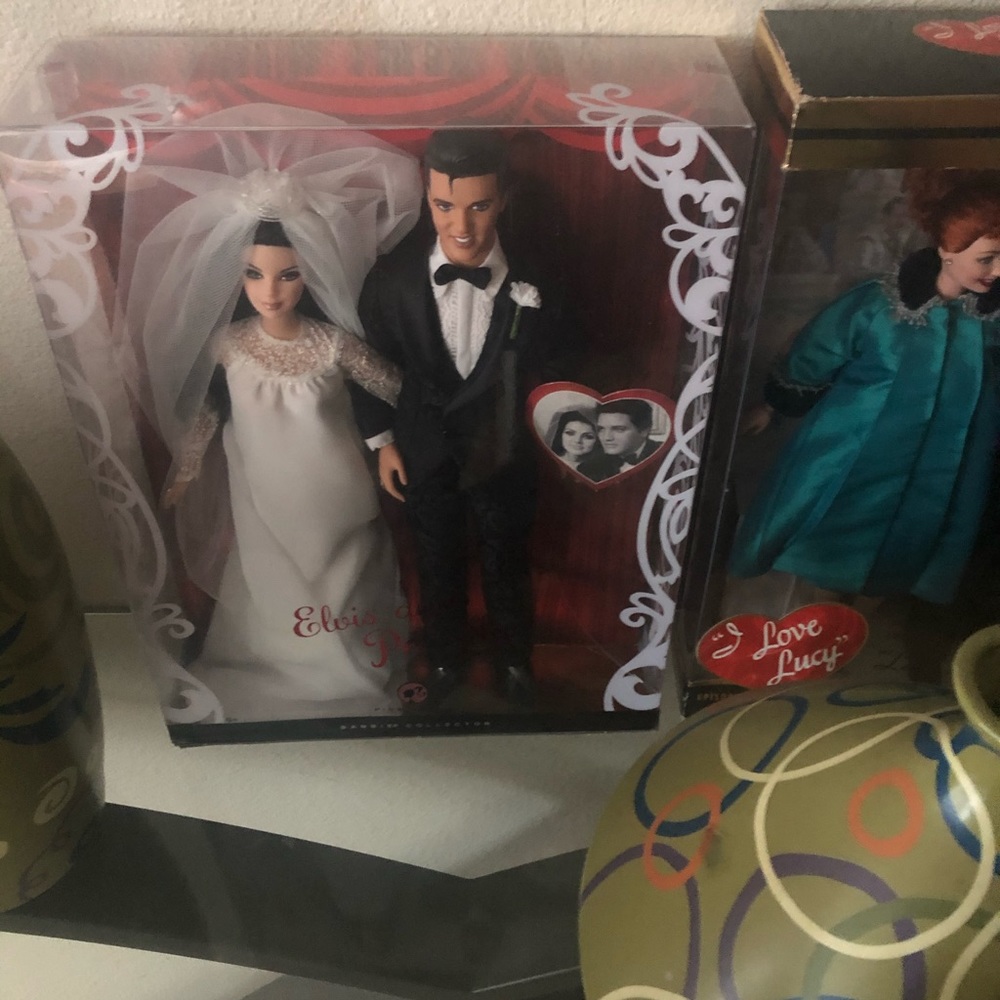 Doll - Picture 4 of 8